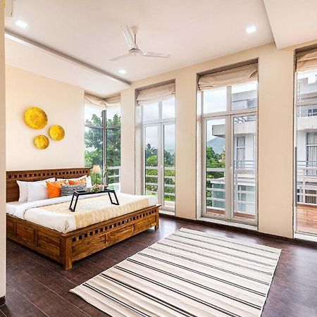 Sierra Skies: Mountain-View Villa with Rooftop Pool & Gym Lonavala Exterior photo